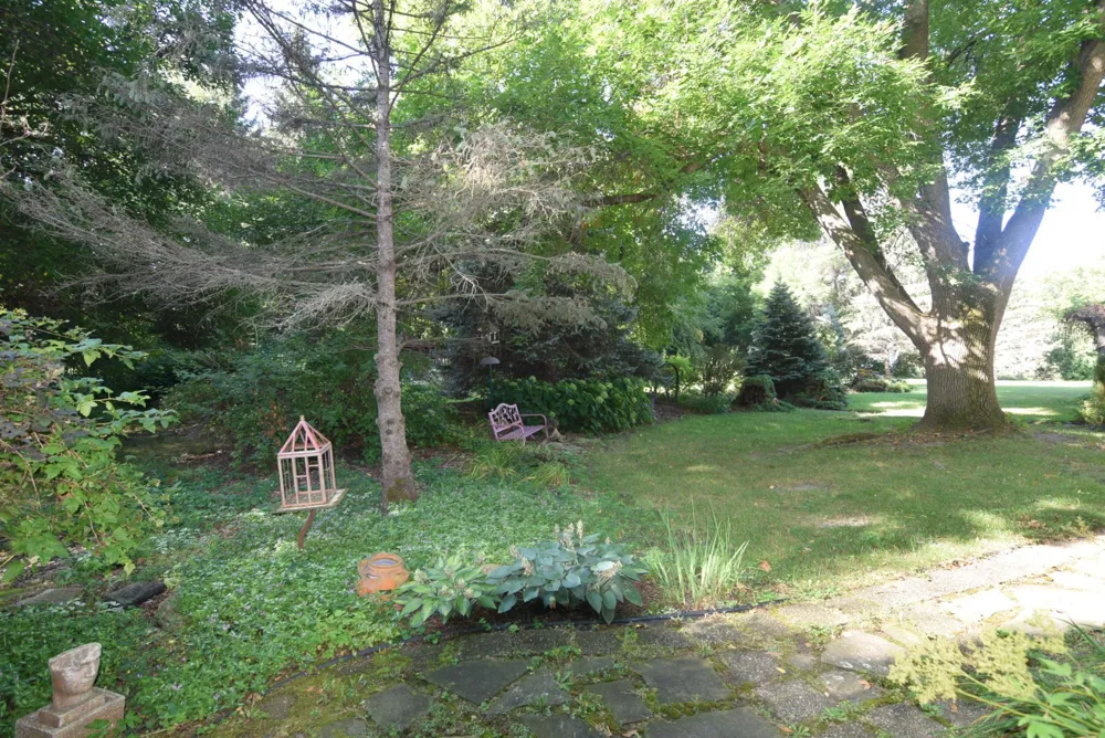 91 S Shannon Drive Shakopee, MN 55379