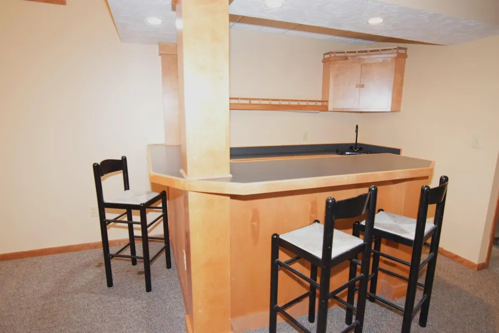 91 S Shannon Drive Shakopee, MN 55379