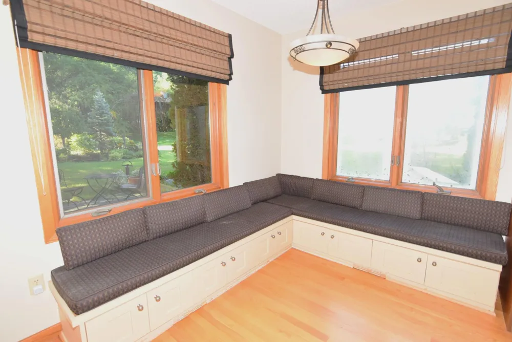 91 S Shannon Drive Shakopee, MN 55379
