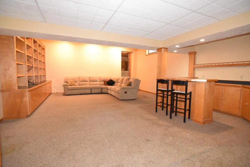 91 S Shannon Drive Shakopee, MN 55379