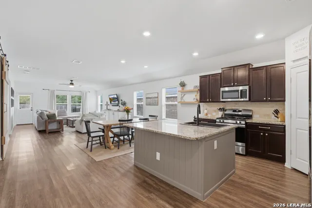 5125 Blue Ivy Bulverde, TX 78163