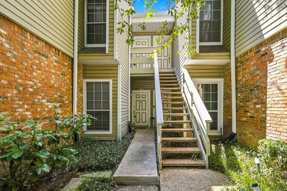 8550 Fair Oaks Crossing #306 Dallas, TX 75243