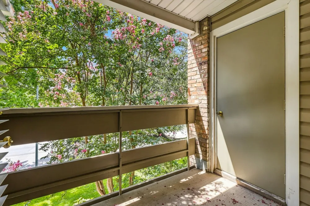 8550 Fair Oaks Crossing #306 Dallas, TX 75243