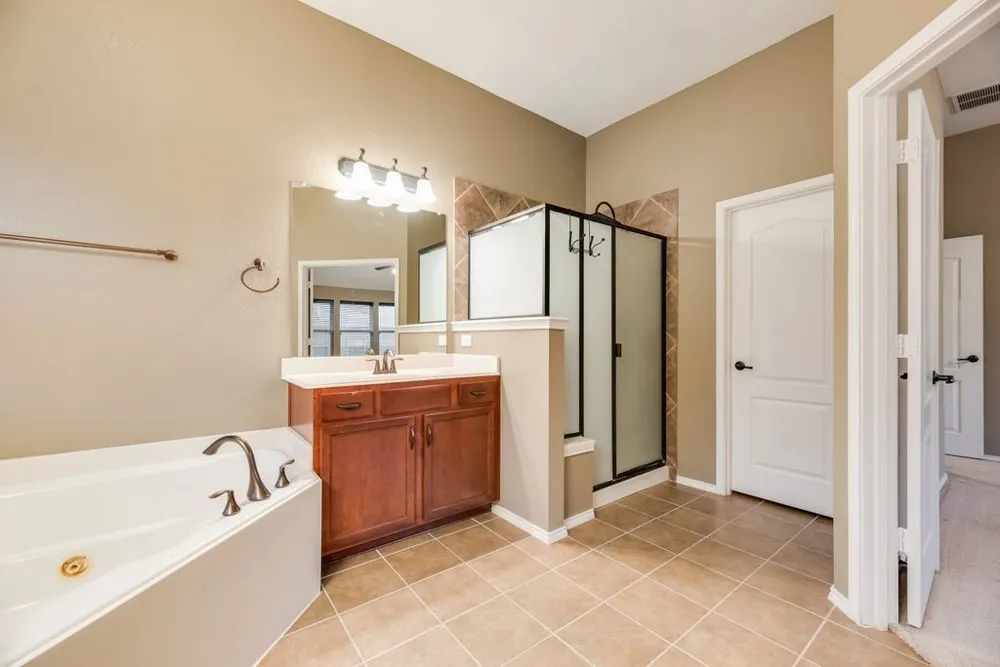 1202 Chestnut Hill Drive Wylie, TX 75098