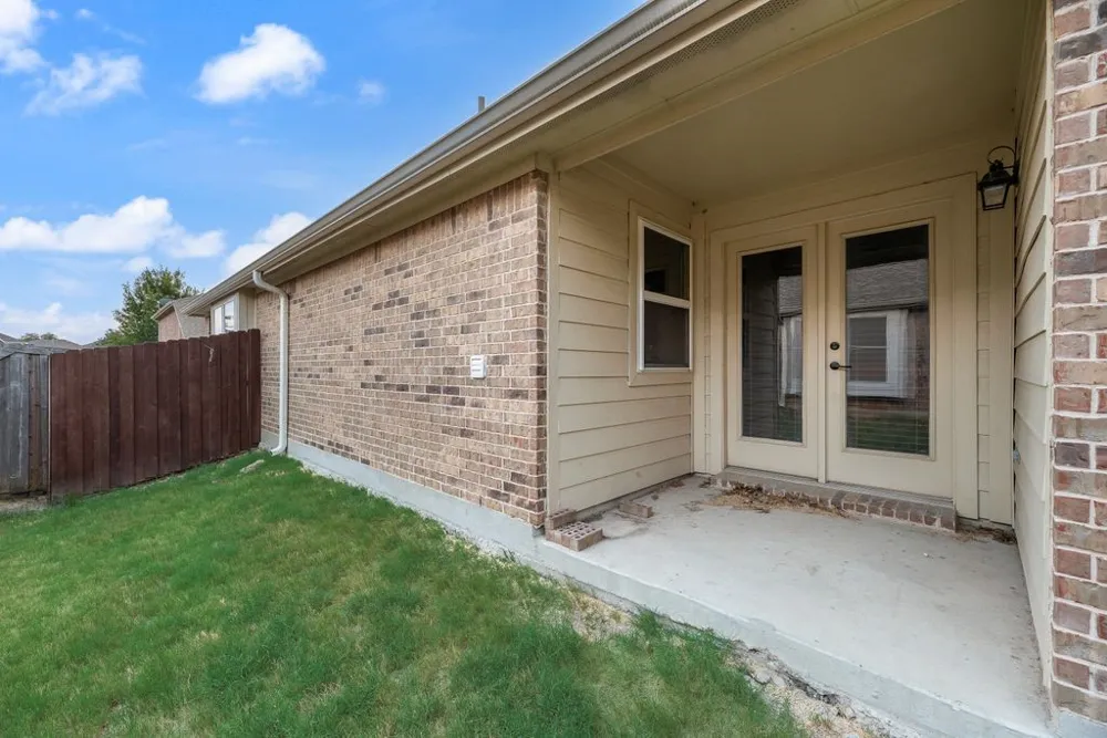 1202 Chestnut Hill Drive Wylie, TX 75098