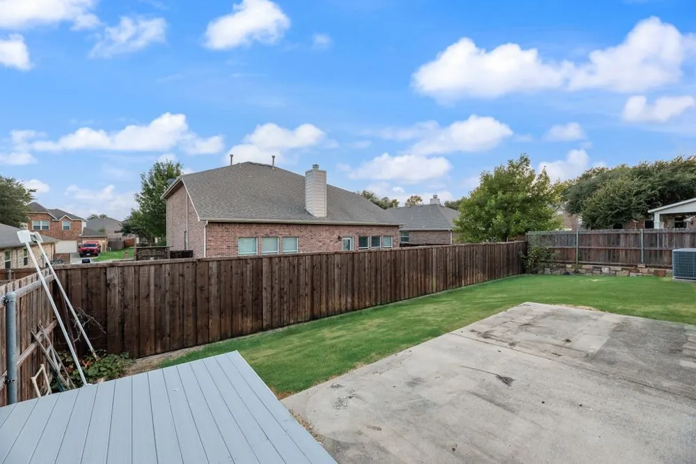 1202 Chestnut Hill Drive Wylie, TX 75098