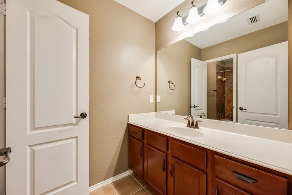 1202 Chestnut Hill Drive Wylie, TX 75098
