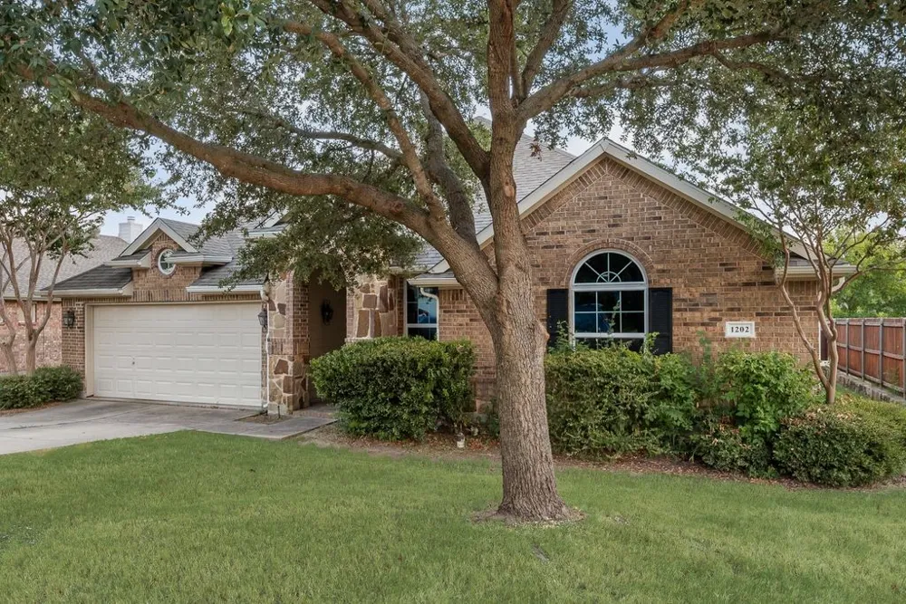 1202 Chestnut Hill Drive Wylie, TX 75098