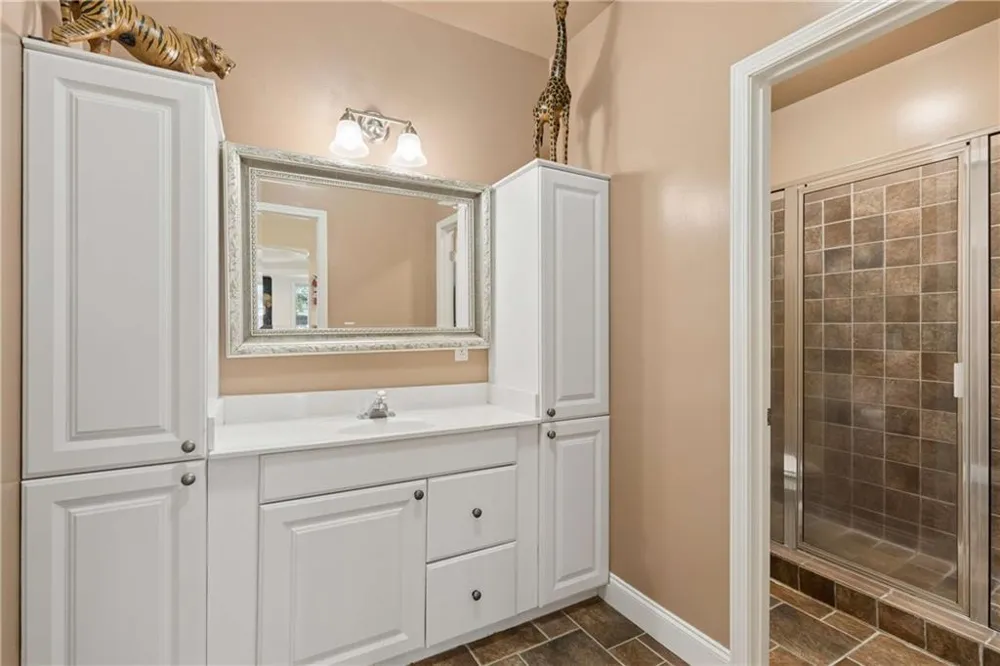 5486 Hedge Brooke Pointe Cove NW Acworth, GA 30101