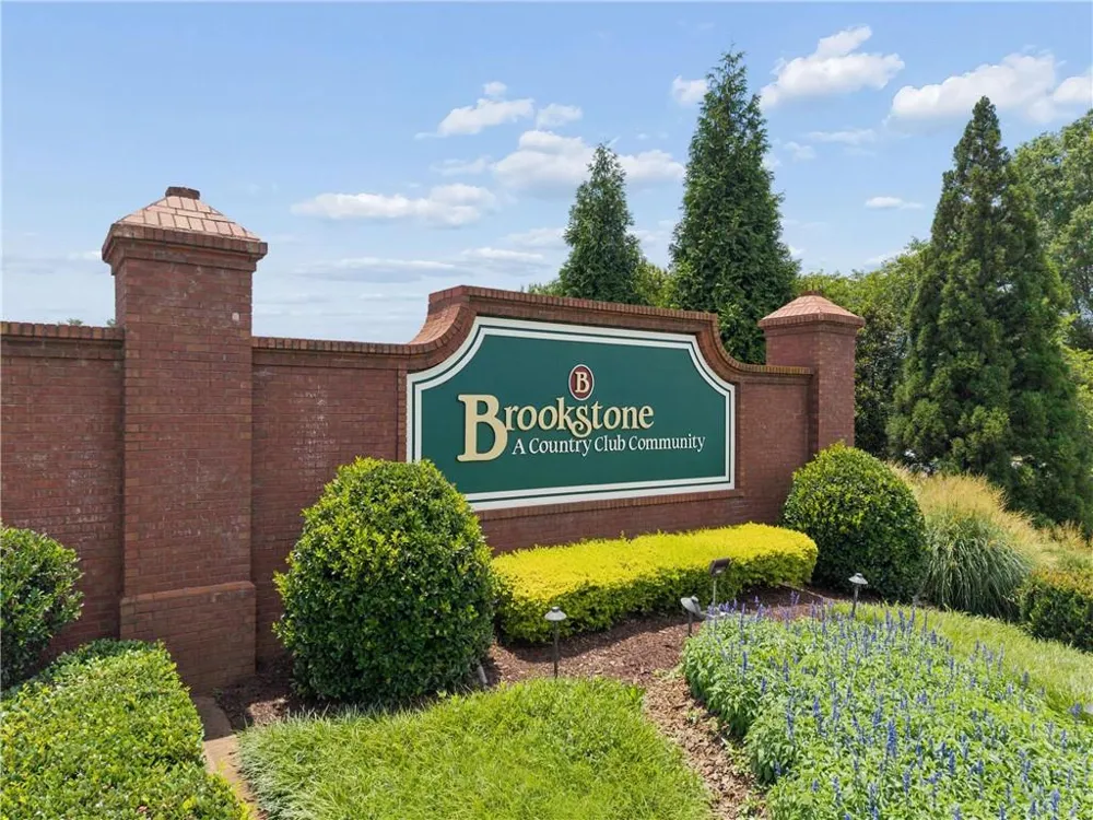 5486 Hedge Brooke Pointe Cove NW Acworth, GA 30101