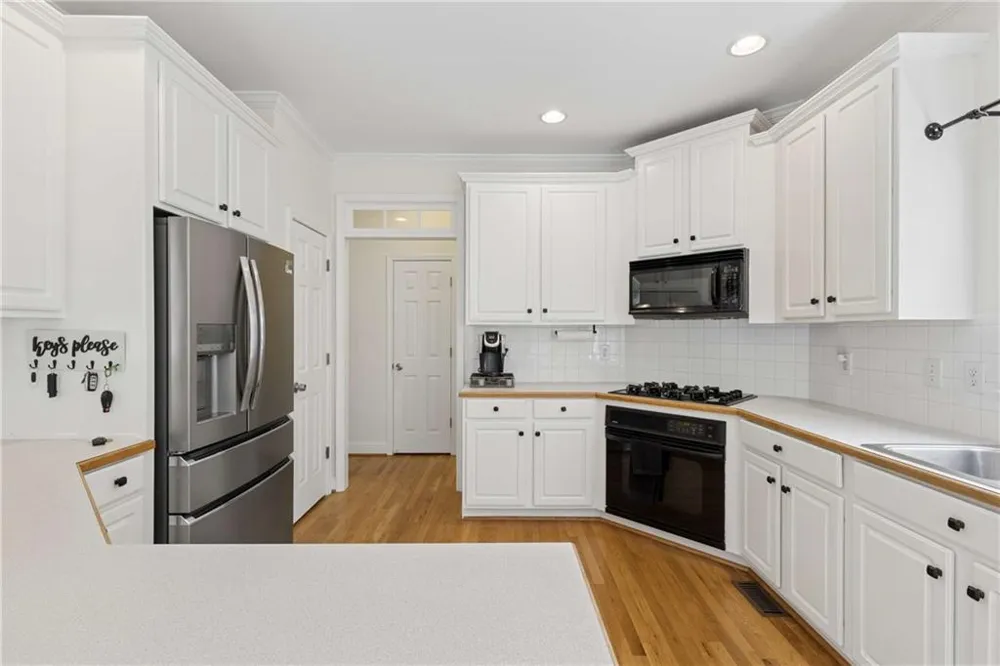5486 Hedge Brooke Pointe Cove NW Acworth, GA 30101
