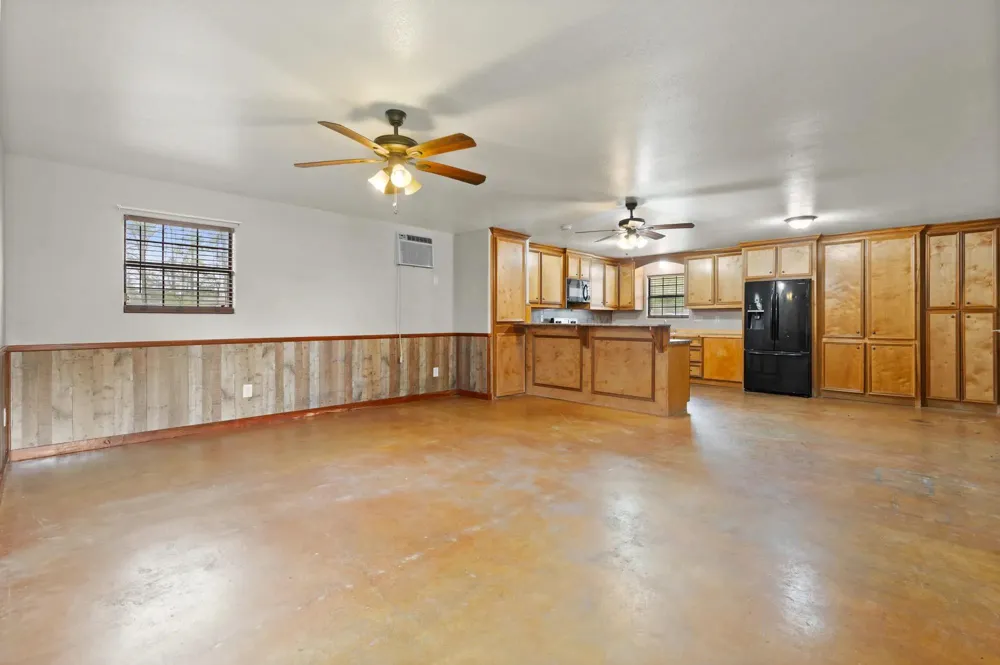 22360 Highway 321 Cleveland, TX 77327