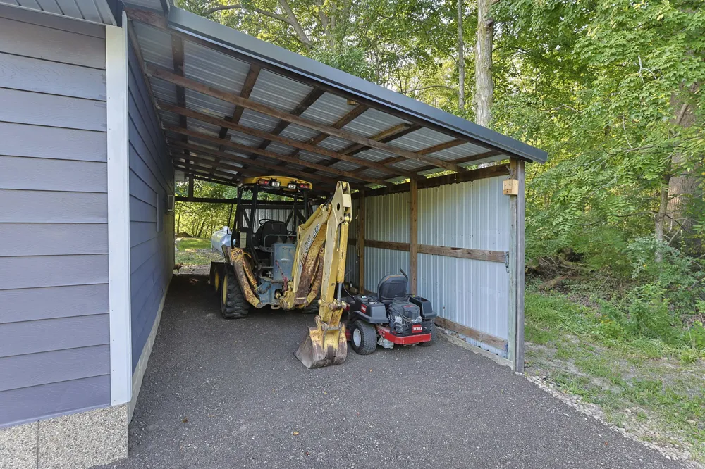 14910 Boyle Lake Road Buchanan, MI 49107