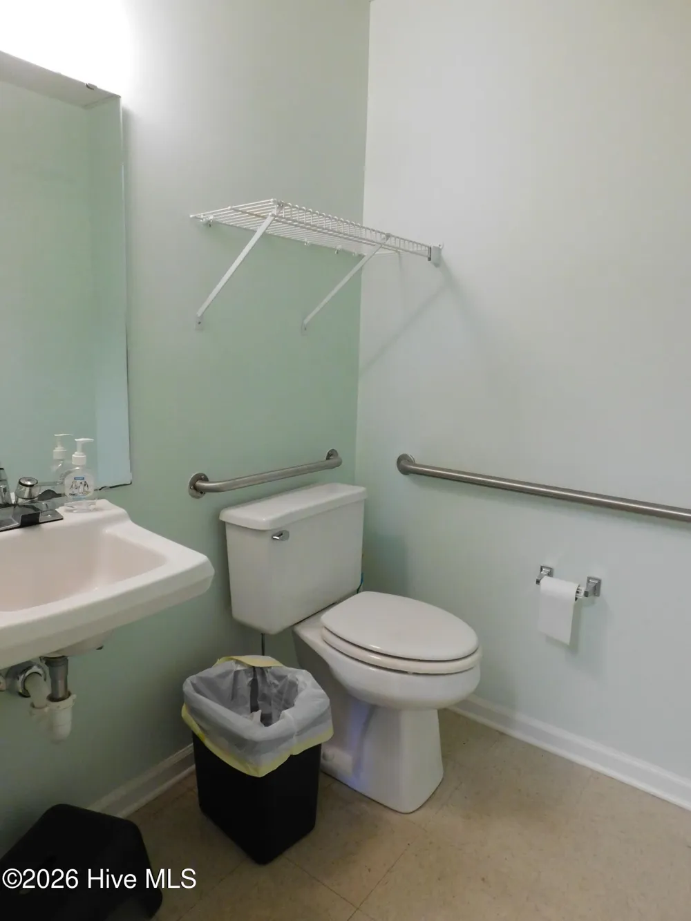 1702 Us 70 Highway E #D New Bern, NC 28560