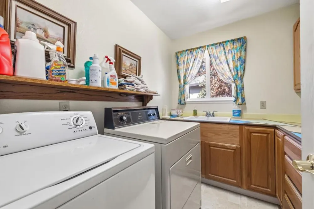 19550 Chaffee Circle Groveland, CA 95321