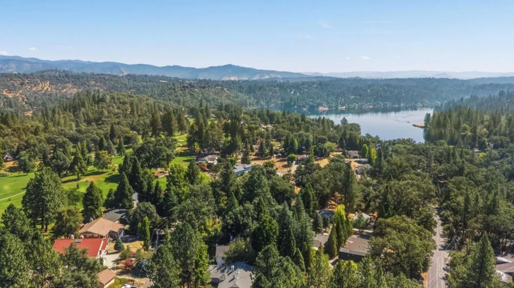 19550 Chaffee Circle Groveland, CA 95321