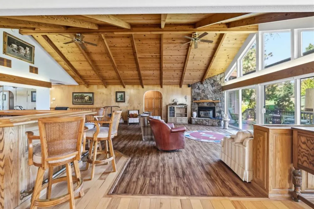 19550 Chaffee Circle Groveland, CA 95321