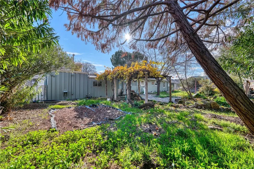 3995 Mullen Avenue Clearlake, CA 95422