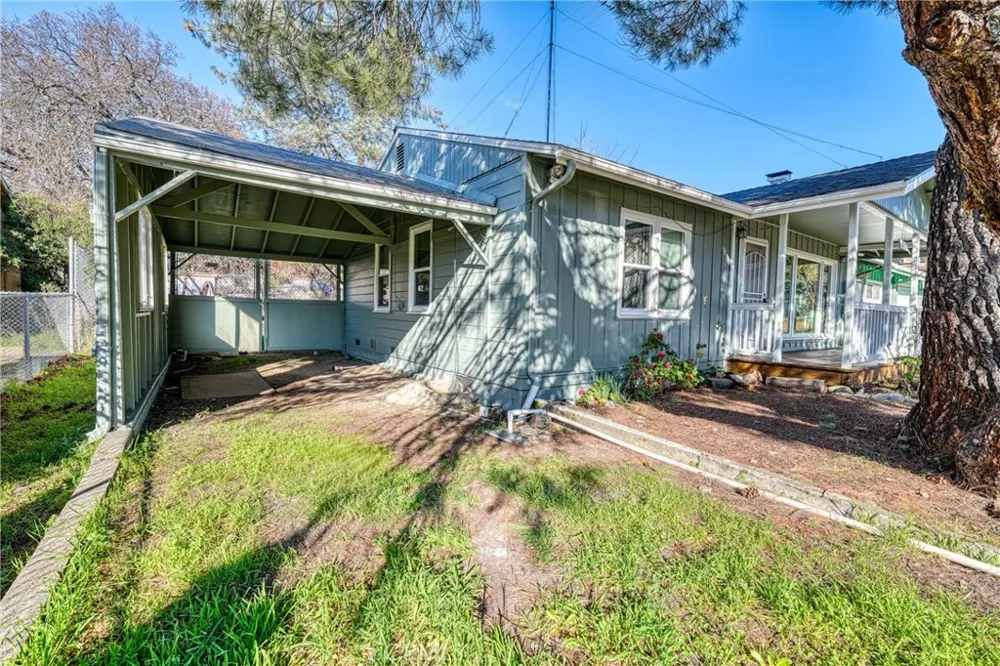 3995 Mullen Avenue Clearlake, CA 95422