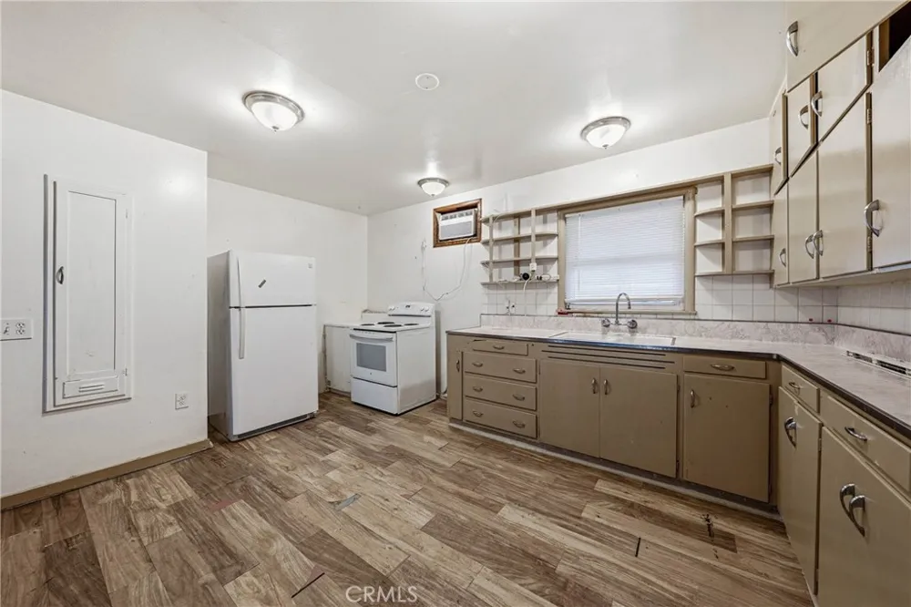 3995 Mullen Avenue Clearlake, CA 95422