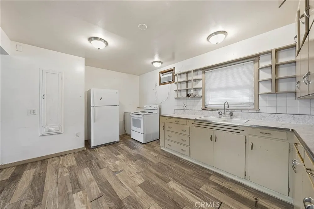 3995 Mullen Avenue Clearlake, CA 95422
