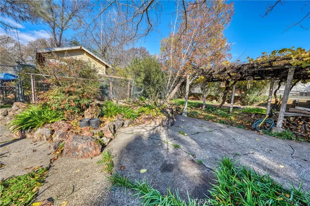 3995 Mullen Avenue Clearlake, CA 95422