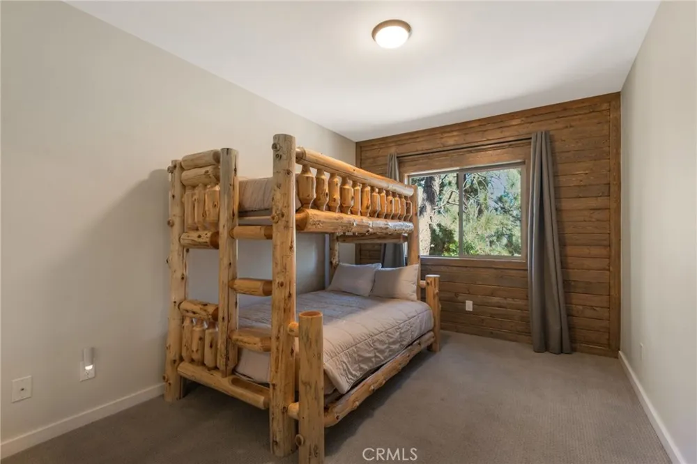 855 Conklin Road Big Bear Lake, CA 92315