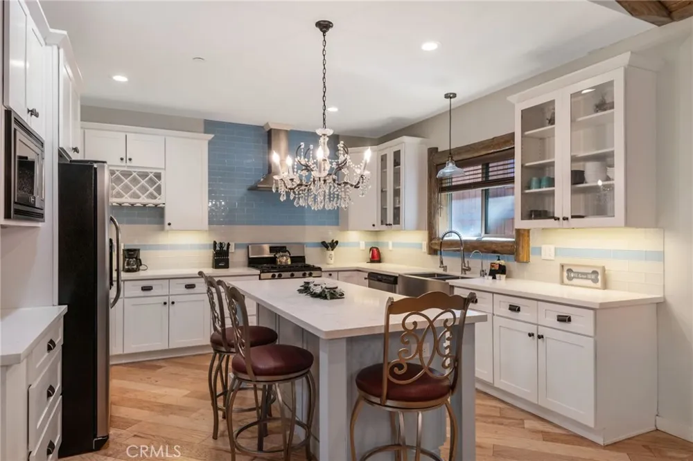 855 Conklin Road Big Bear Lake, CA 92315