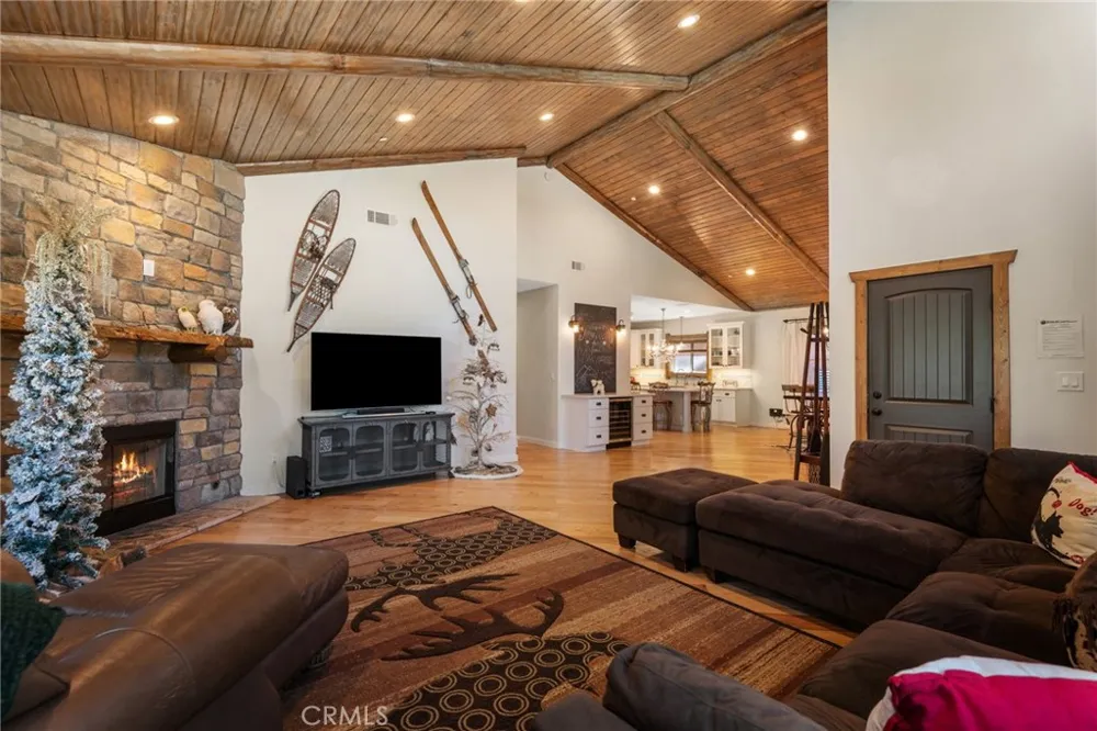 855 Conklin Road Big Bear Lake, CA 92315