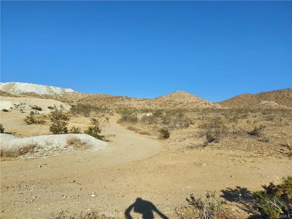 Apple Valley Parcel #0472-051-16 Road Apple Valley, CA 92307