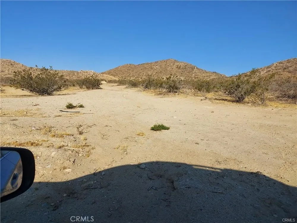 Apple Valley Parcel #0472-051-16 Road Apple Valley, CA 92307
