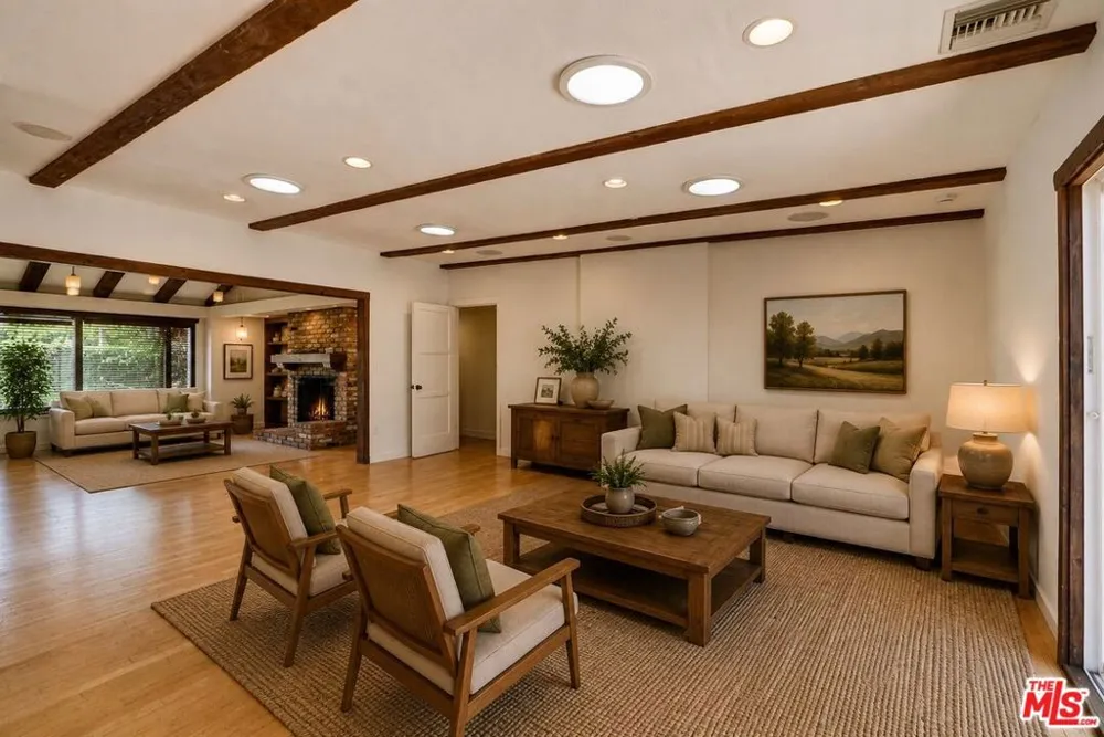 13509 Bassett Street Valley Glen, CA 91405