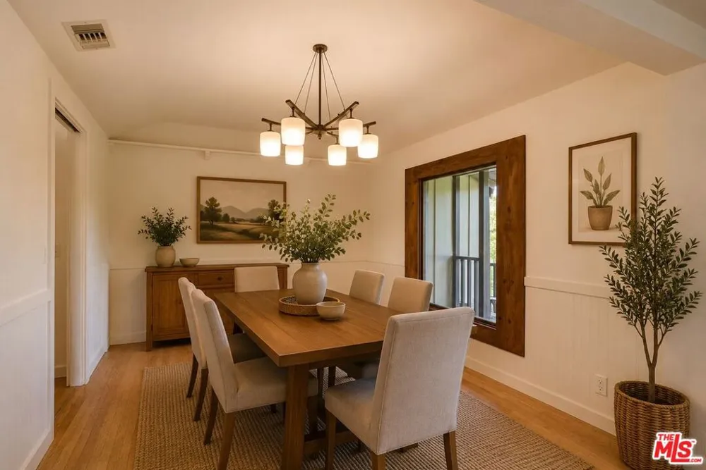13509 Bassett Street Valley Glen, CA 91405