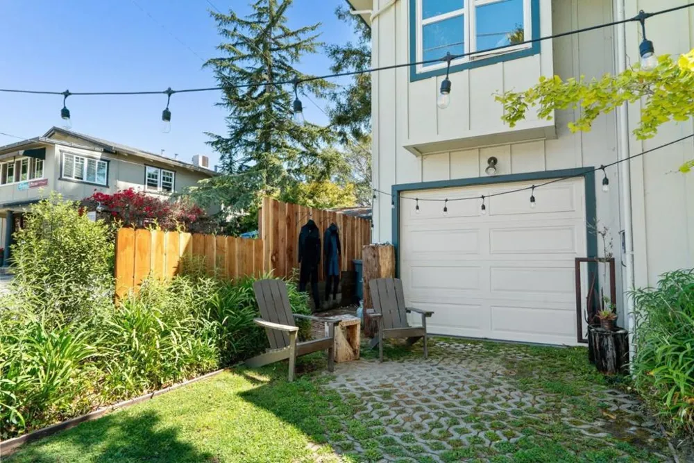 518 Capitola Avenue Capitola, CA 95010