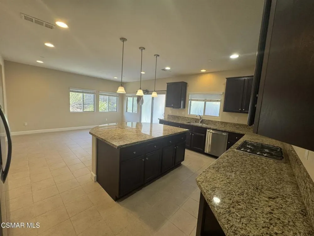 7124 Baneberry Avenue Moorpark, CA 93021