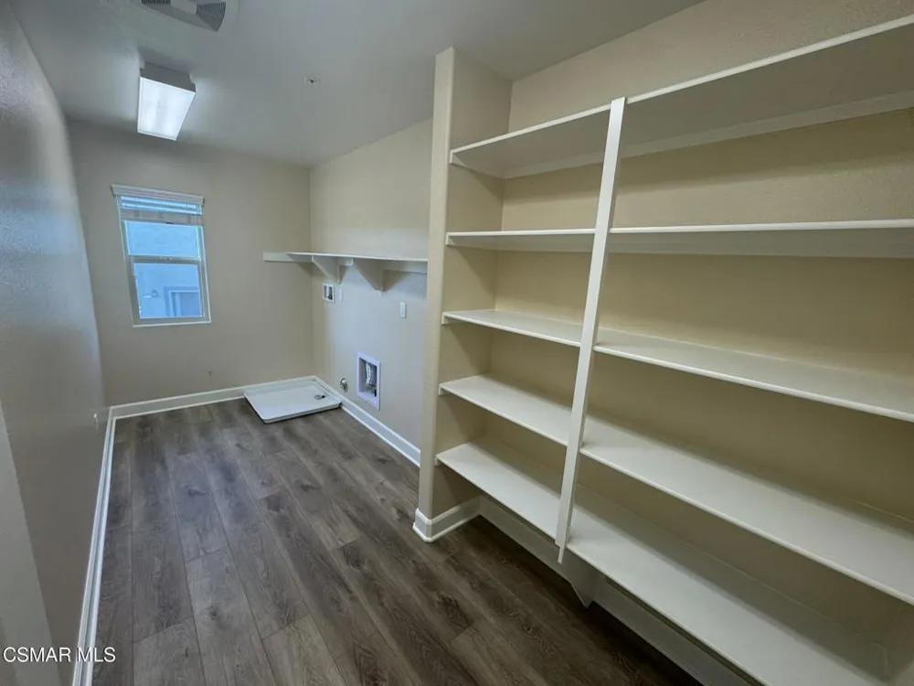 7124 Baneberry Avenue Moorpark, CA 93021