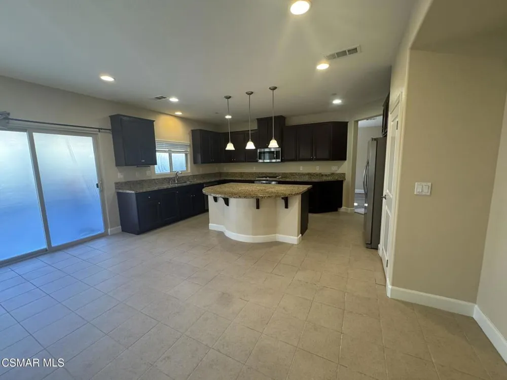 7124 Baneberry Avenue Moorpark, CA 93021