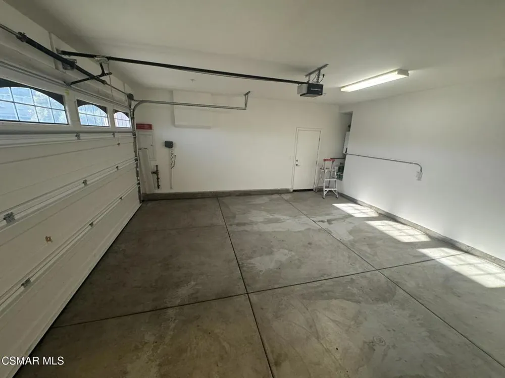 7124 Baneberry Avenue Moorpark, CA 93021