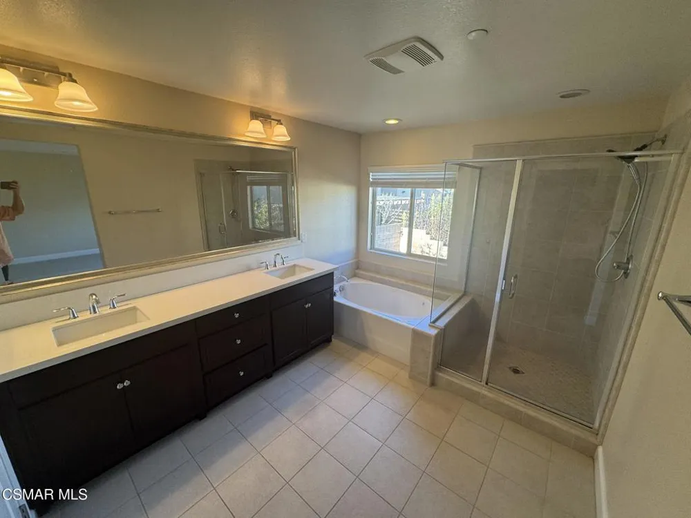 7124 Baneberry Avenue Moorpark, CA 93021