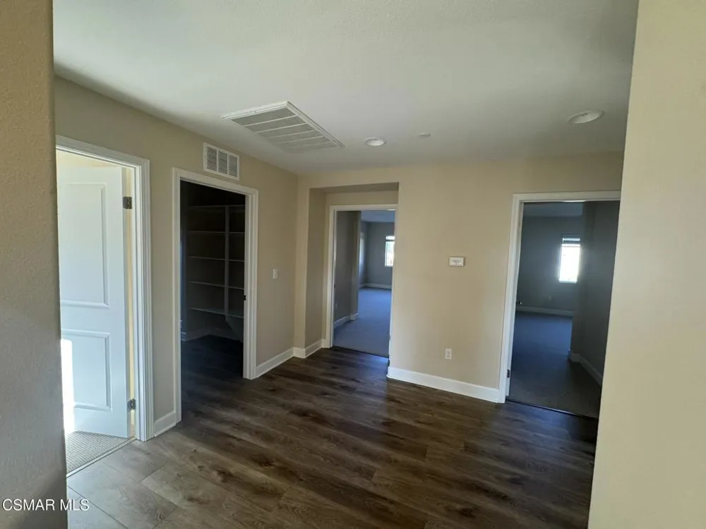 7124 Baneberry Avenue Moorpark, CA 93021