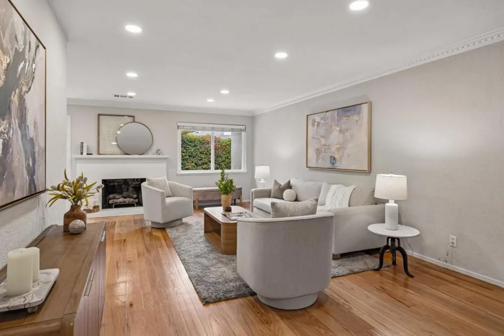1094 Clark Avenue Mountain View, CA 94040