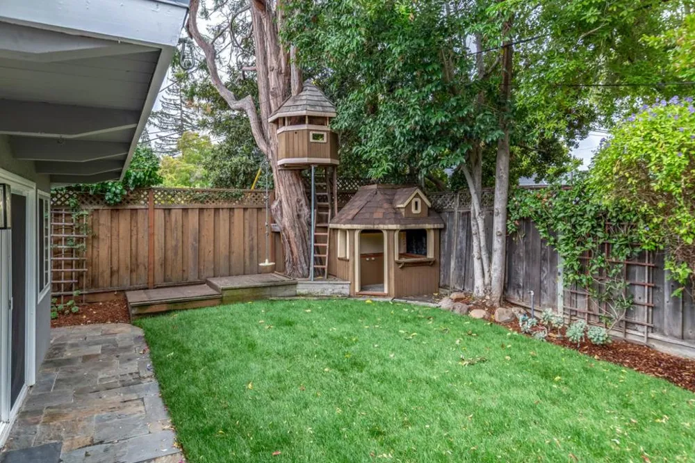 1094 Clark Avenue Mountain View, CA 94040