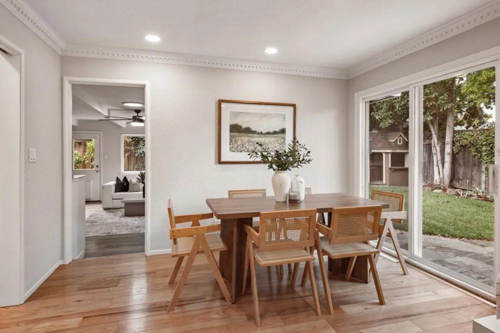 1094 Clark Avenue Mountain View, CA 94040