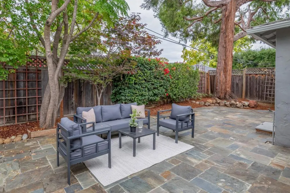 1094 Clark Avenue Mountain View, CA 94040