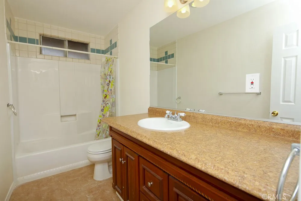 11625 Mesquite Desert Hot Springs, CA 92240