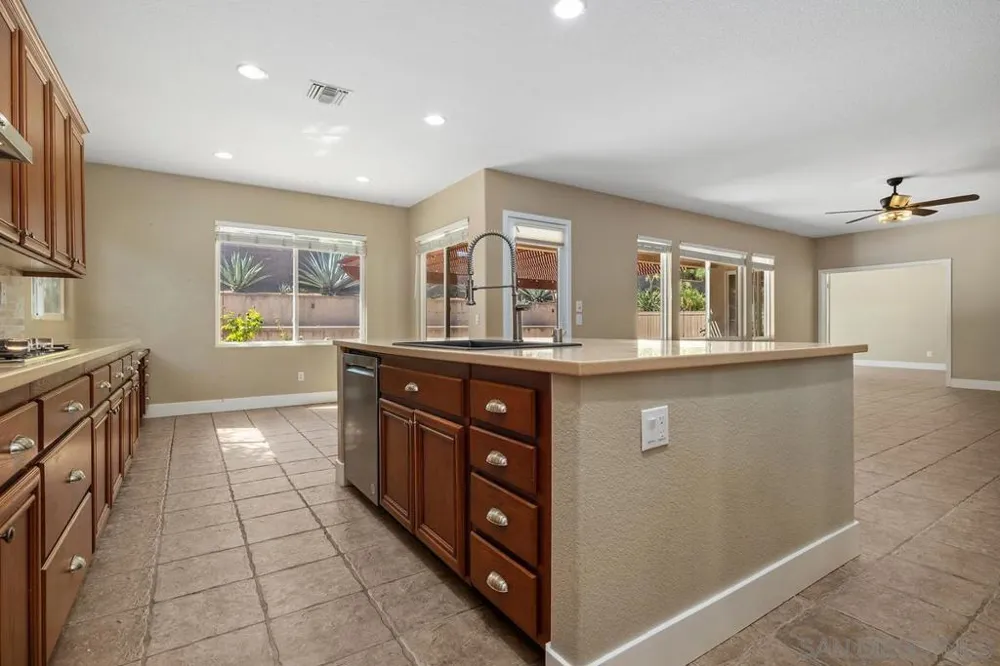 1430 Stanislaus Chula Vista, CA 91913