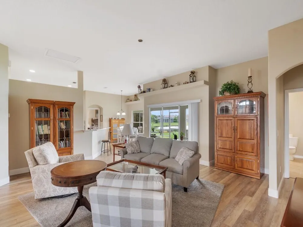 5625 Riverboat Circle SW Vero Beach, FL 32968