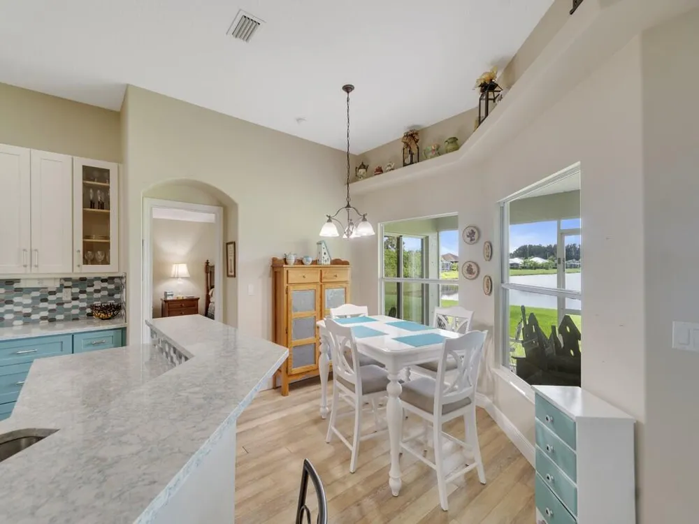 5625 Riverboat Circle SW Vero Beach, FL 32968