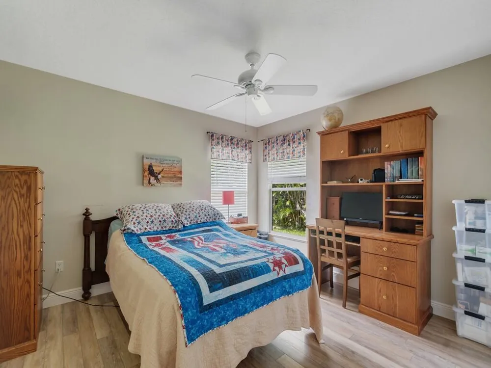 5625 Riverboat Circle SW Vero Beach, FL 32968