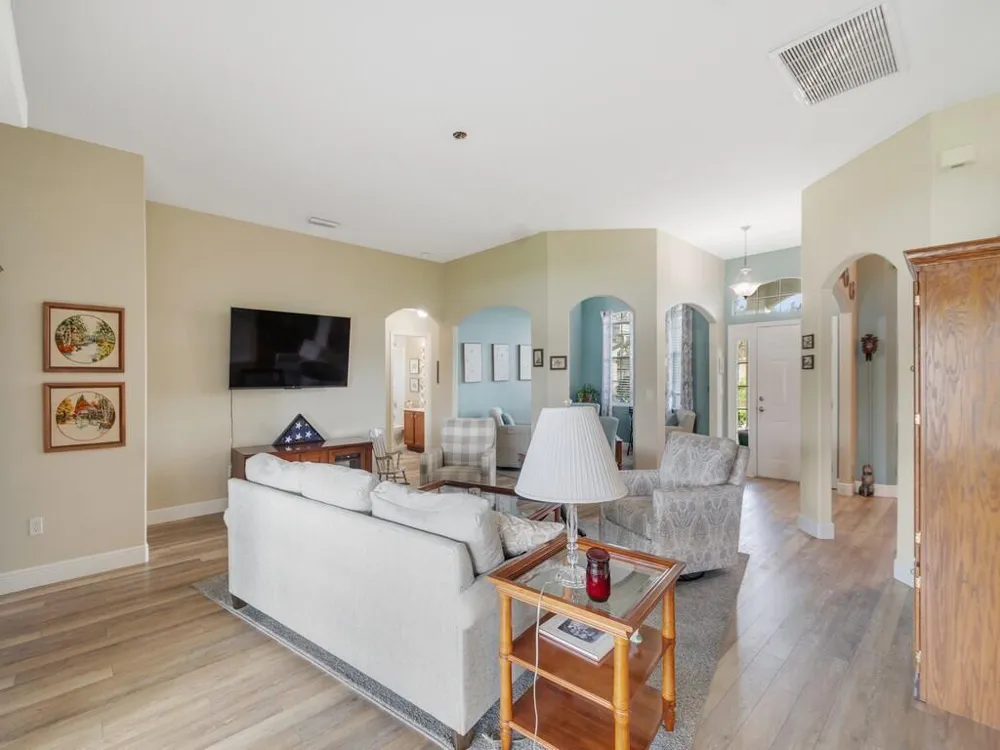5625 Riverboat Circle SW Vero Beach, FL 32968
